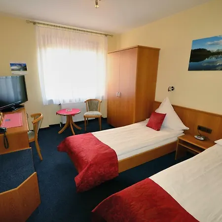 Hotel-restaurant Zur Mainlust Hotel Maintal