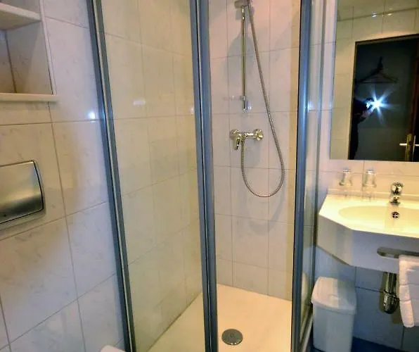 Szálloda Hotel-restaurant Zur Mainlust Maintal